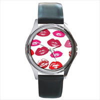 Lips Lipstick Kisses Pattern Round Unisex Wristwatch Watch